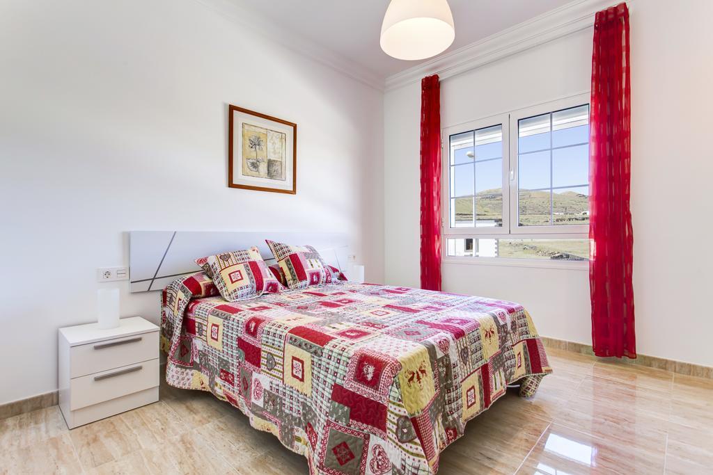 Apartamentos San Bartolome Εξωτερικό φωτογραφία